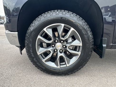 Used 2023 Chevrolet Silverado 1500 LT image 9