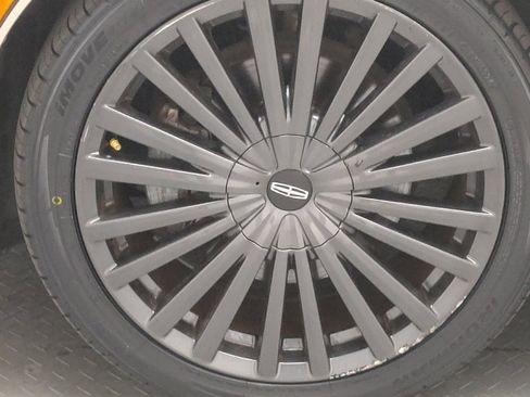 Used 2017 Lincoln MKZ Reserve FWD image 31