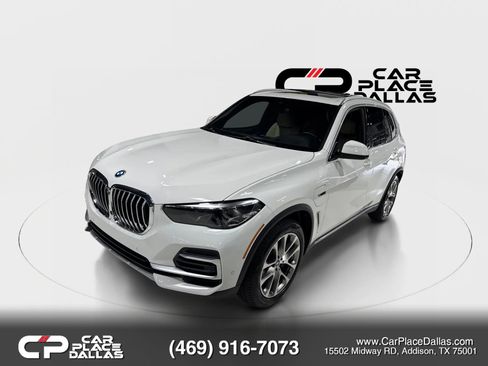 Used 2022 BMW X5 xDrive45e w/ Climate Comfort Package AWD/4WD image 4
