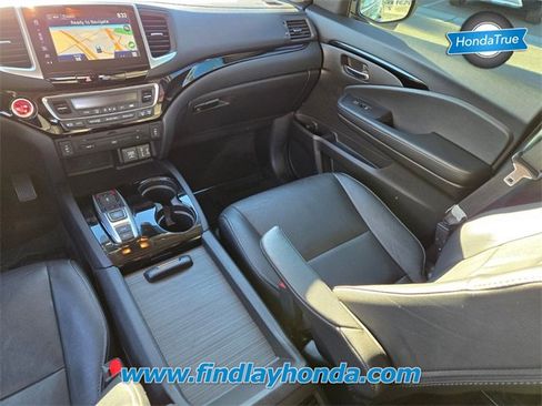 Certified 2018 Honda Pilot Touring image 18
