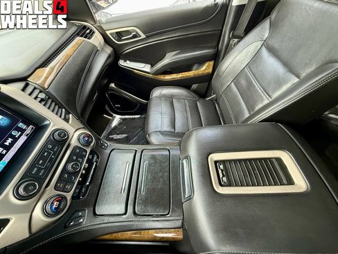 Used 2017 GMC Yukon XL Denali w/ Open Road Package AWD/4WD image 25