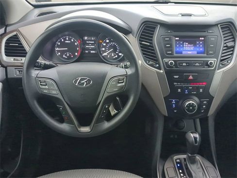 Used 2017 Hyundai Santa Fe Sport image 15