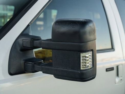 Used 2011 Ford F350 Lariat image 17