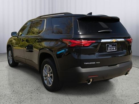 Used 2023 Chevrolet Traverse LT AWD/4WD image 21