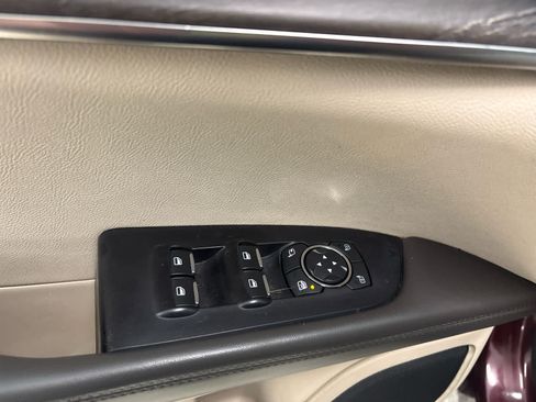 Used 2018 Lincoln MKX Select w/ Select Plus Package AWD/4WD image 23