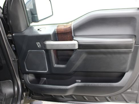 Used 2016 Ford F150 Platinum w/ Technology Package AWD/4WD image 27