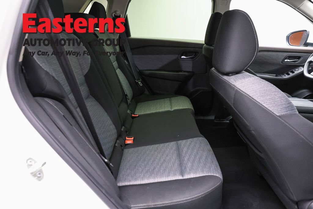 Used 2023 Nissan Rogue SV AWD/4WD image 24