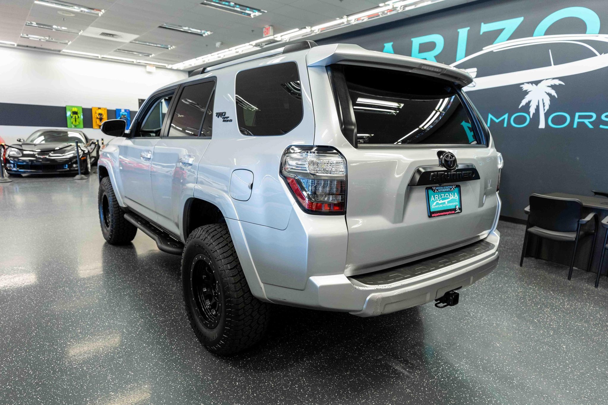 Used 2017 Toyota 4Runner TRD Off-Road Premium AWD/4WD image 8