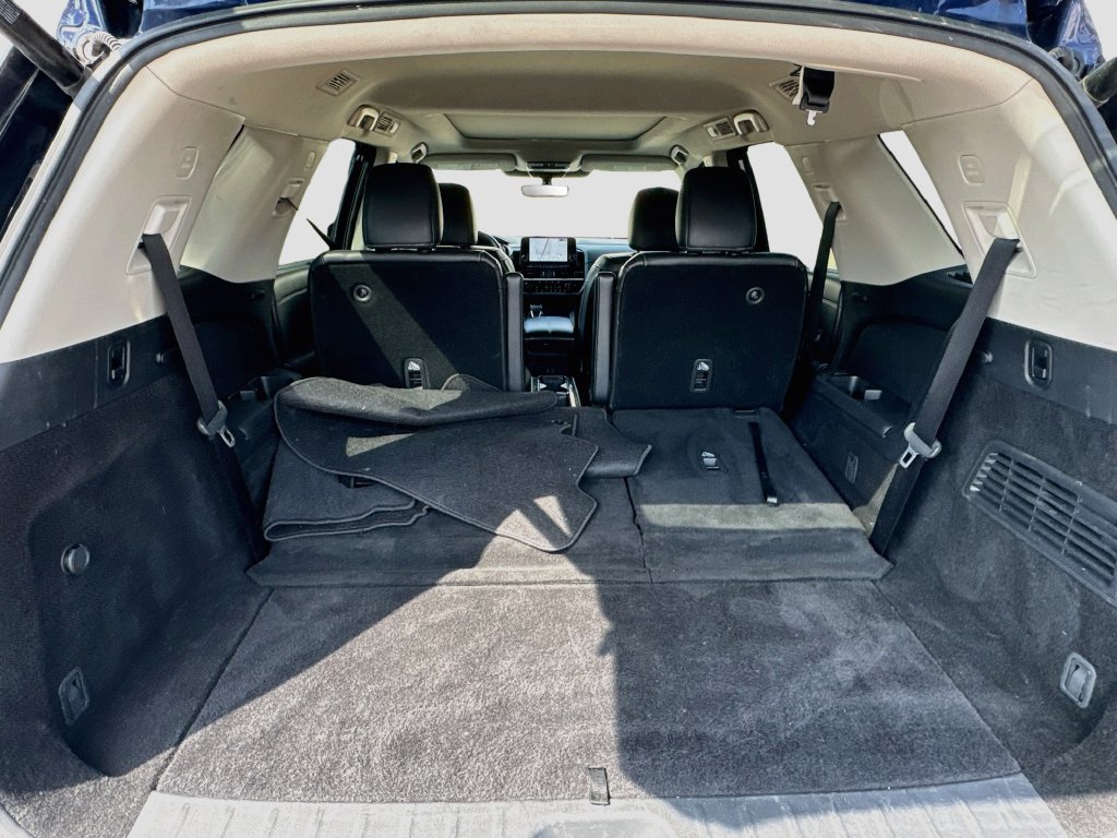 Used 2024 Nissan Pathfinder SL w/ SL Premium Package FWD image 32