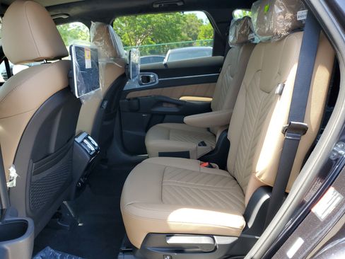 New 2025 Kia Sorento SX Prestige w/ Olive Brown Leather Package image 8