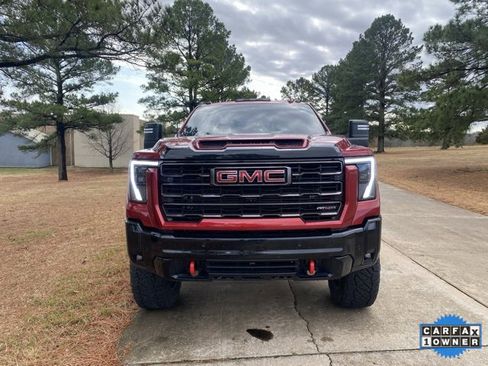 Used 2025 GMC Sierra 2500 AT4X image 17
