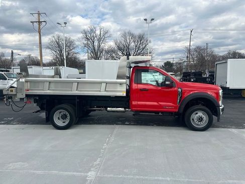 New 2024 Ford F550 4x4 Regular Cab Super Duty image 5