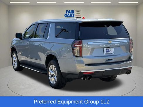 Used 2024 Chevrolet Suburban Premier AWD/4WD image 10