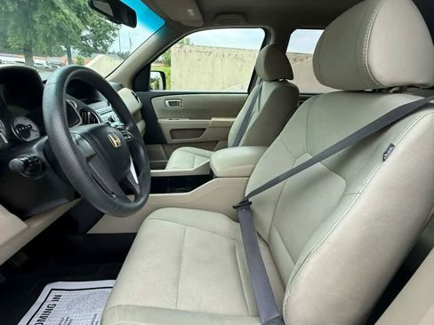 Used 2011 Honda Pilot LX image 2