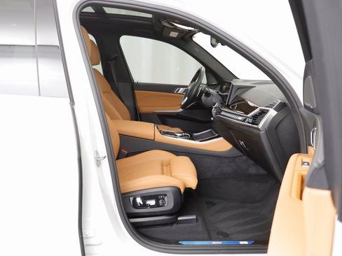 Certified 2026 BMW X5 xDrive40i w/ Climate Comfort Package image 19