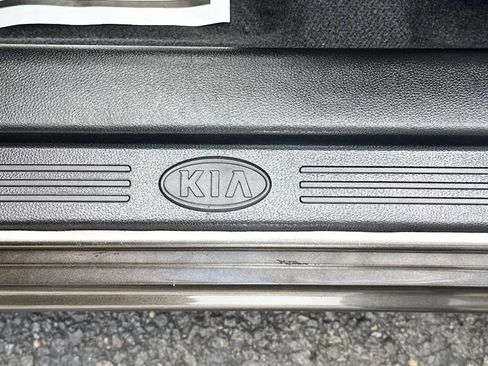 Used 2009 Kia Optima LX FWD image 22