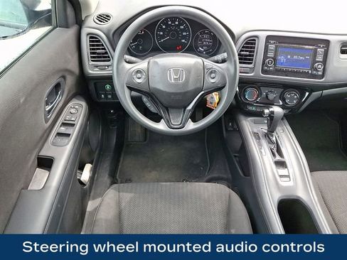 Used 2018 Honda HR-V LX image 3