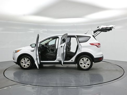 Used 2015 Ford Escape S FWD image 32