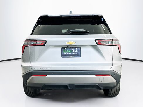 Used 2025 Chevrolet Equinox LT AWD/4WD image 7