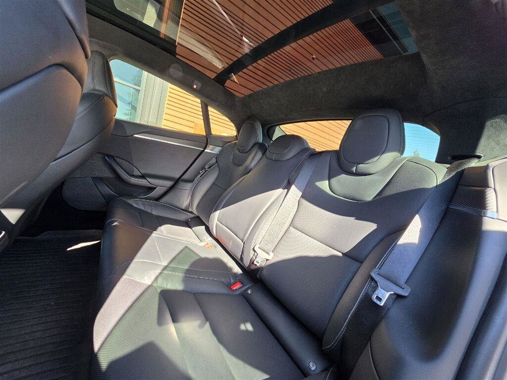 Used 2022 Tesla Model S Plaid AWD/4WD image 23