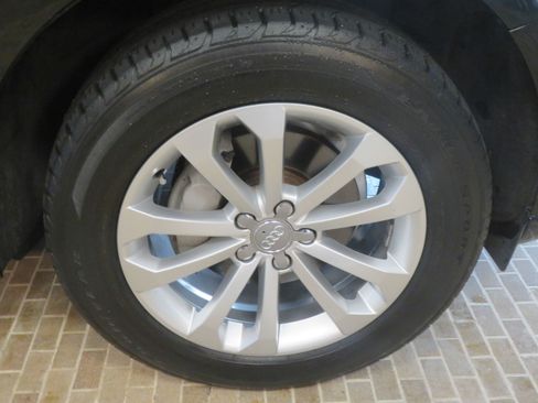 Used 2015 Audi Q5 2.0T Premium Plus w/ Technology Package AWD/4WD image 10