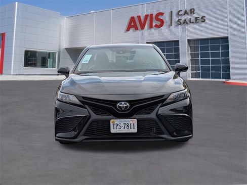 Used 2024 Toyota Camry SE image 2