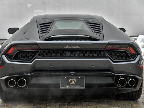 Used 2018 Lamborghini Huracan LP 580-2 image 4