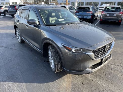 Used 2024 MAZDA CX-5 AWD 2.5 S w/ Premium Plus Pkg image 3