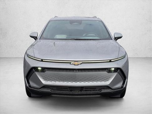 New 2026 Chevrolet Equinox EV LT image 6