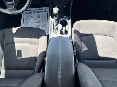 Used 2024 Chevrolet Malibu LT FWD image 19
