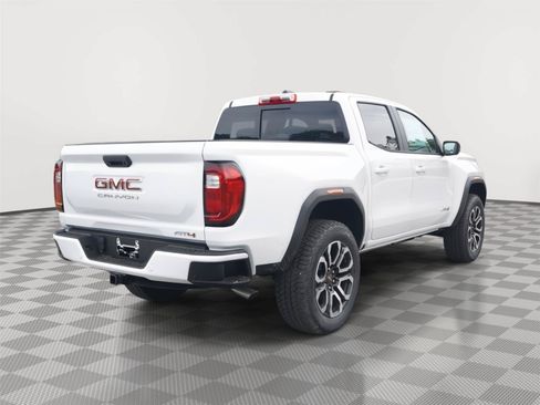 New 2026 GMC Canyon AT4 w/ AT4 Premium Package AWD/4WD image 3