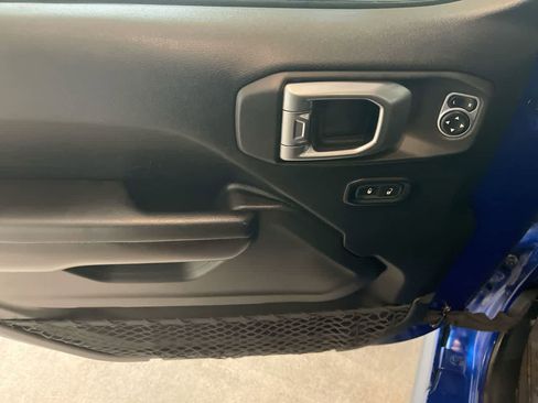 Used 2020 Jeep Wrangler Unlimited Sport image 13