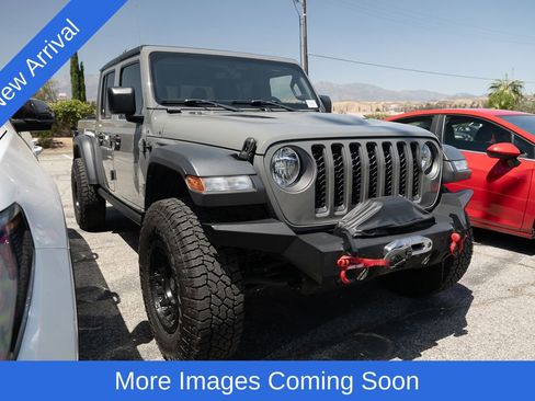 Used 2022 Jeep Gladiator Rubicon w/ Trailer Tow Package AWD/4WD image 1