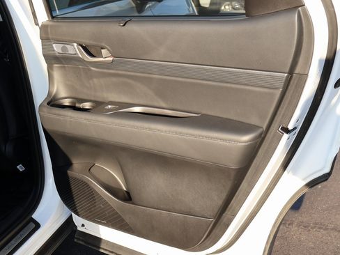 Used 2023 Hyundai Palisade Limited image 15