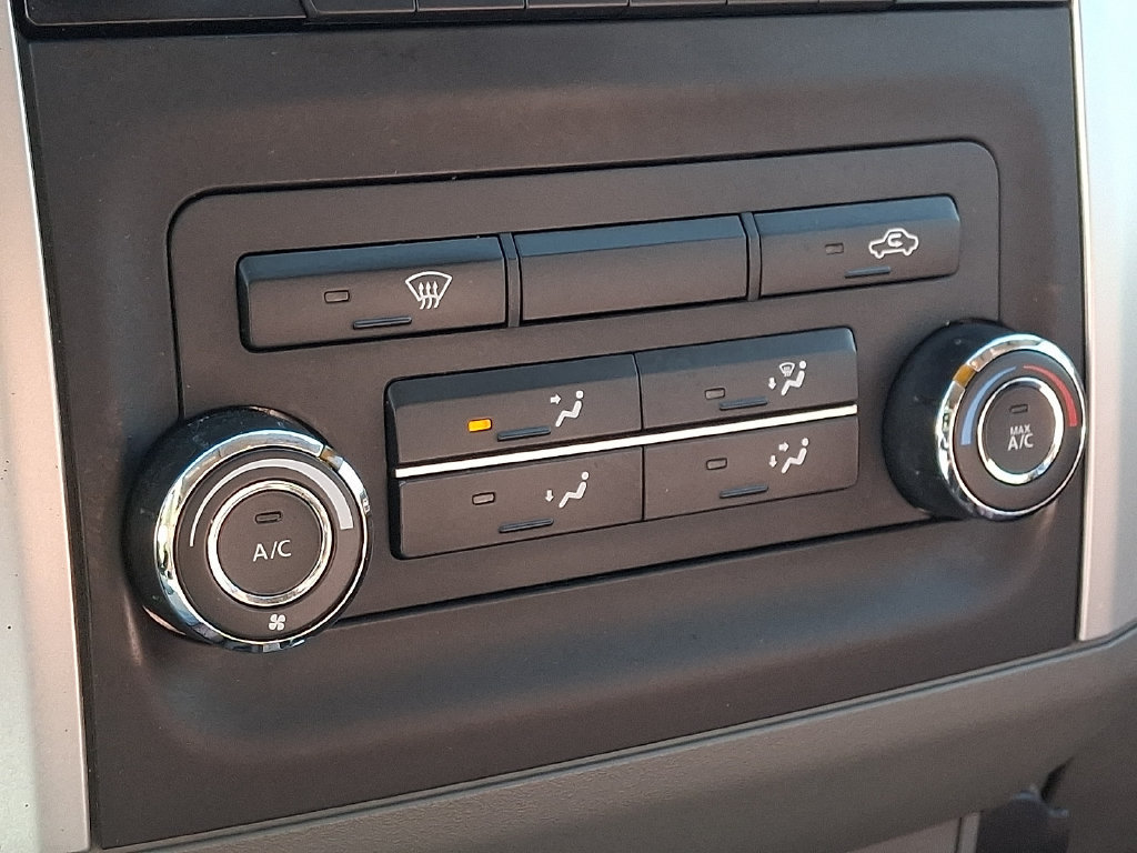 Used 2016 Nissan Frontier SV AWD/4WD image 16