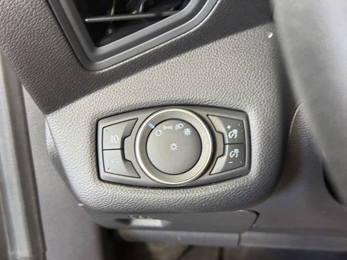 Certified 2019 Ford Escape SE FWD image 23
