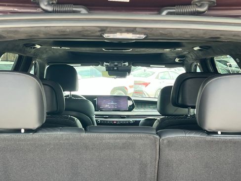 Used 2024 Hyundai Palisade Calligraphy image 16