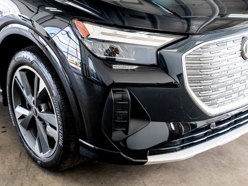 Used 2022 Audi Q4 e-tron Premium Plus image 17