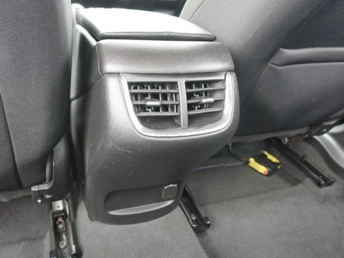 Used 2020 Chevrolet Malibu LT FWD image 30