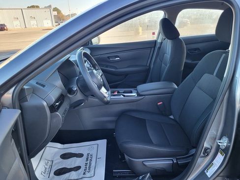 New 2025 Nissan Sentra SV image 11