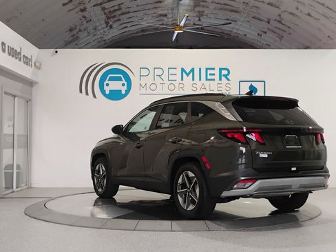 Used 2025 Hyundai Tucson SEL FWD image 4