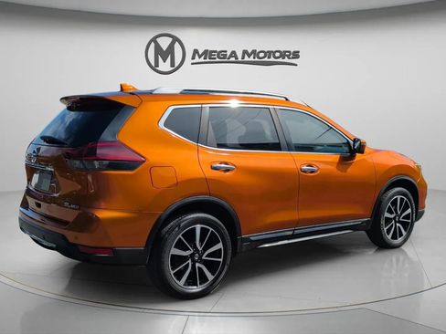 Used 2019 Nissan Rogue SL w/ Premium Package AWD/4WD image 8