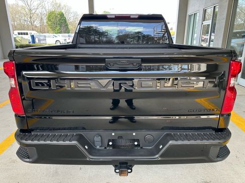 Used 2025 Chevrolet Silverado 1500 Custom w/ Turbomax Blackout Package image 14