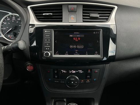 Used 2019 Nissan Sentra SV image 22