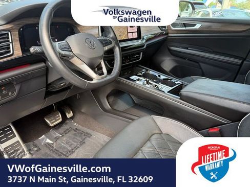 Certified 2024 Volkswagen Atlas SEL Premium R-Line AWD/4WD image 20