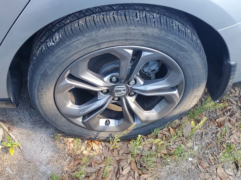 Used 2024 Honda Accord EX-L image 7