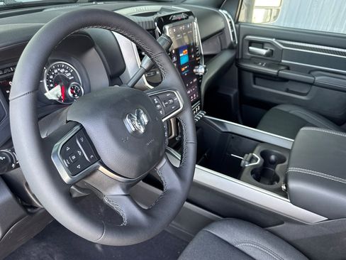New 2026 RAM 2500 Big Horn AWD/4WD image 9
