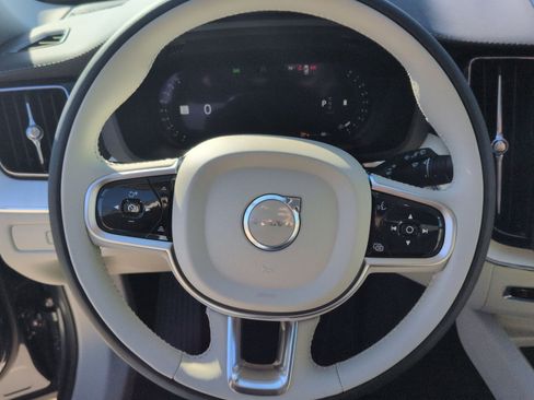 New 2026 Volvo XC60 B5 Ultra w/ Protection Package Premier image 16