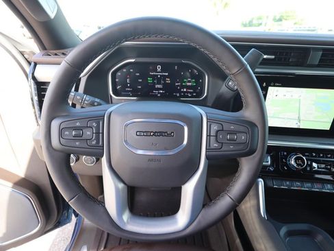 Used 2026 GMC Sierra 2500 Denali w/ Snow Plow Prep/Camper Package AWD/4WD image 19