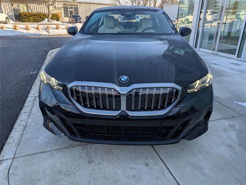 New 2026 BMW 530i xDrive 530i xDrive w/ M Sport Package image 8